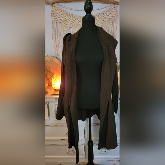 #010 Red Bag Hooded Cardigan - Picture 2 of 5